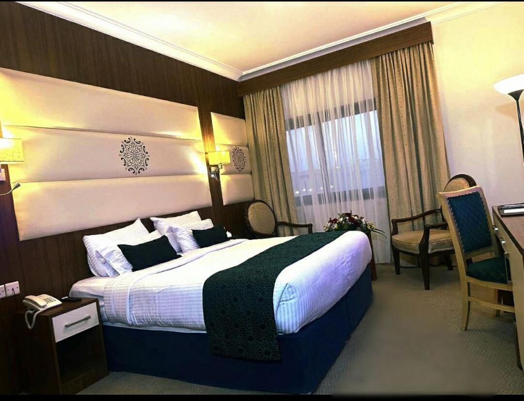 One Inn Hotel Medina Luaran gambar