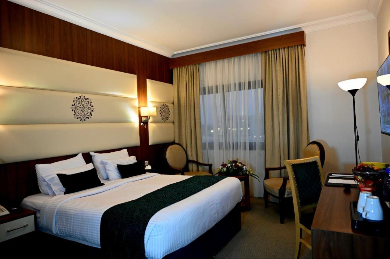 One Inn Hotel Medina Luaran gambar