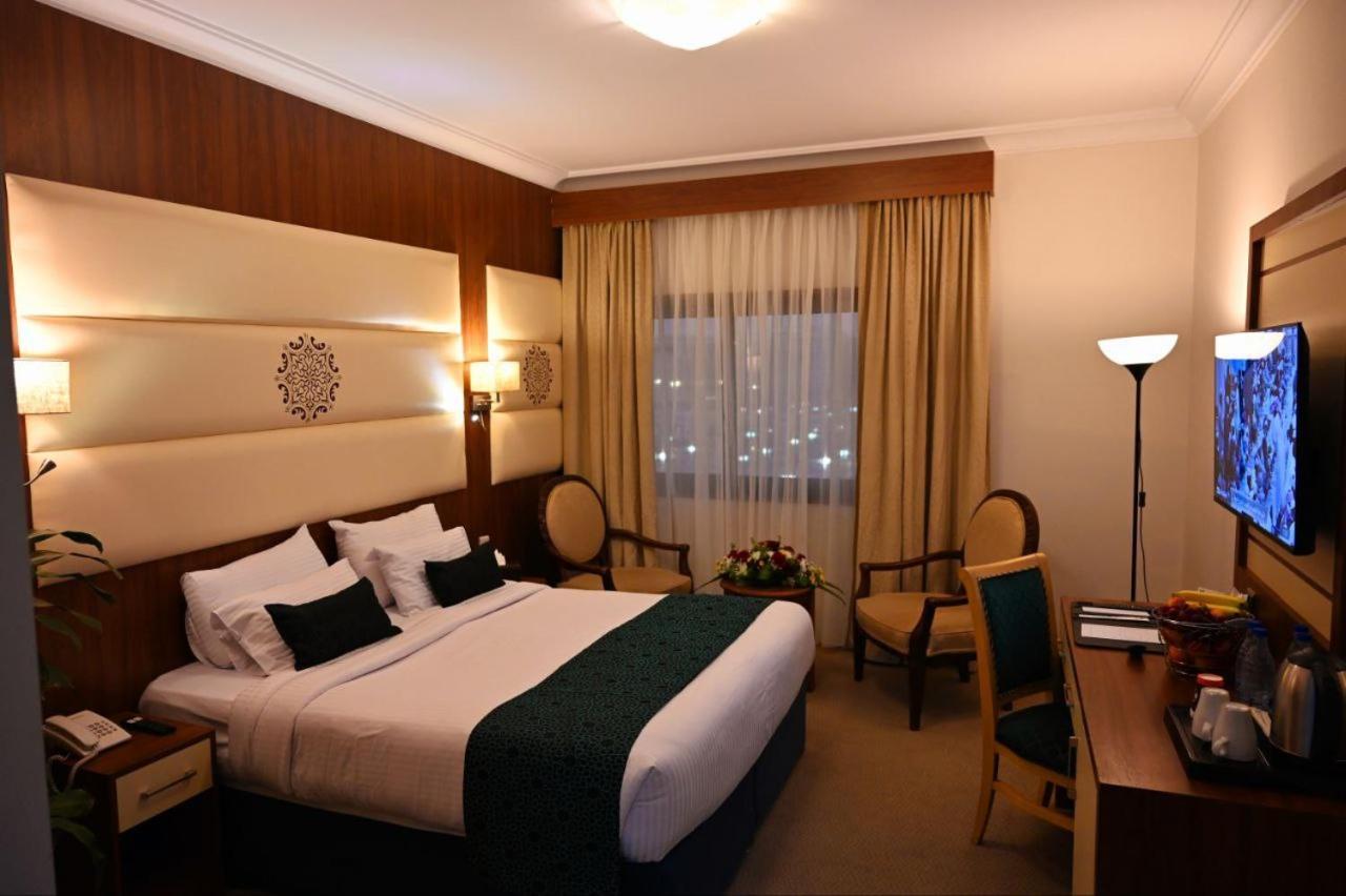 One Inn Hotel Medina Luaran gambar